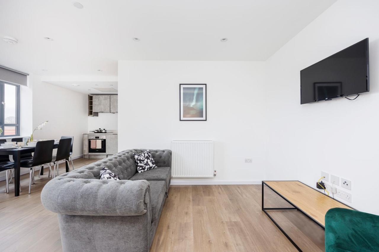 Cresta House - Modern Apartments Luton  Eksteriør billede